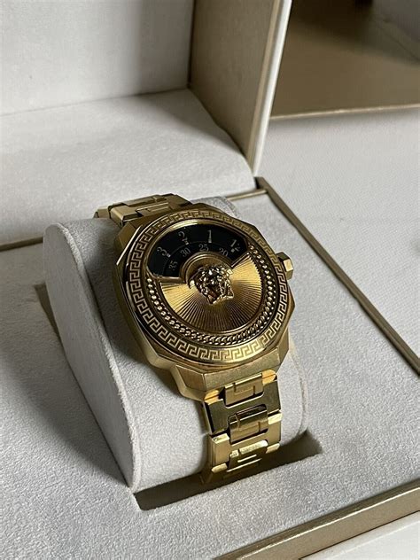 W2C Versace Dylos Gold Automatic : r/RepTime 